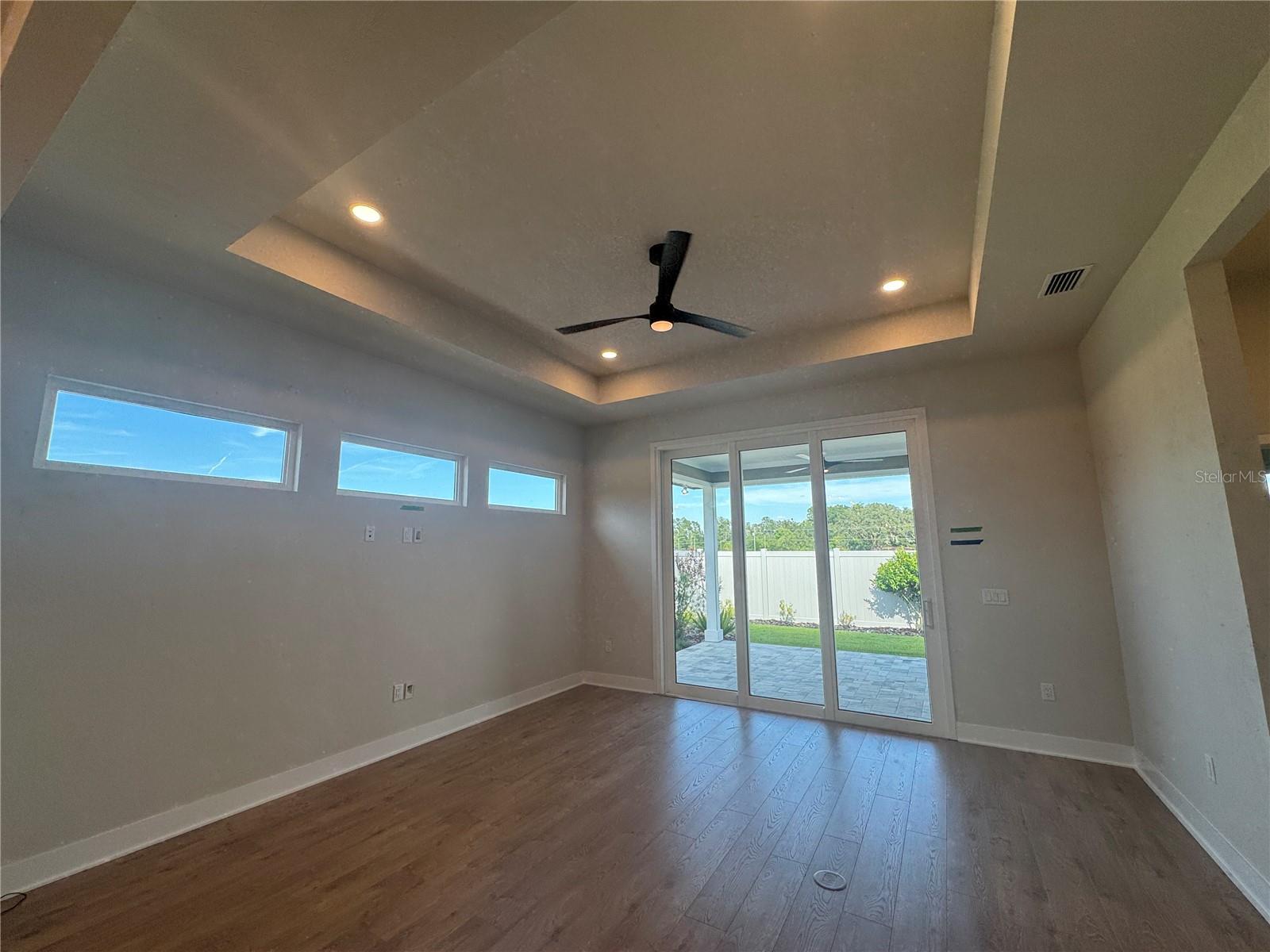 LAUREATE VILLAGE - Residential