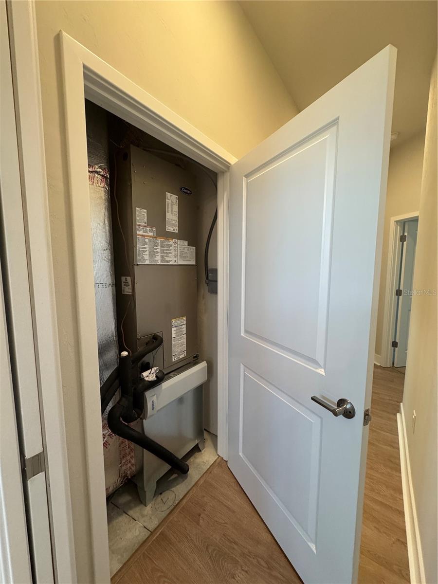 LAUREATE VILLAGE - Residential