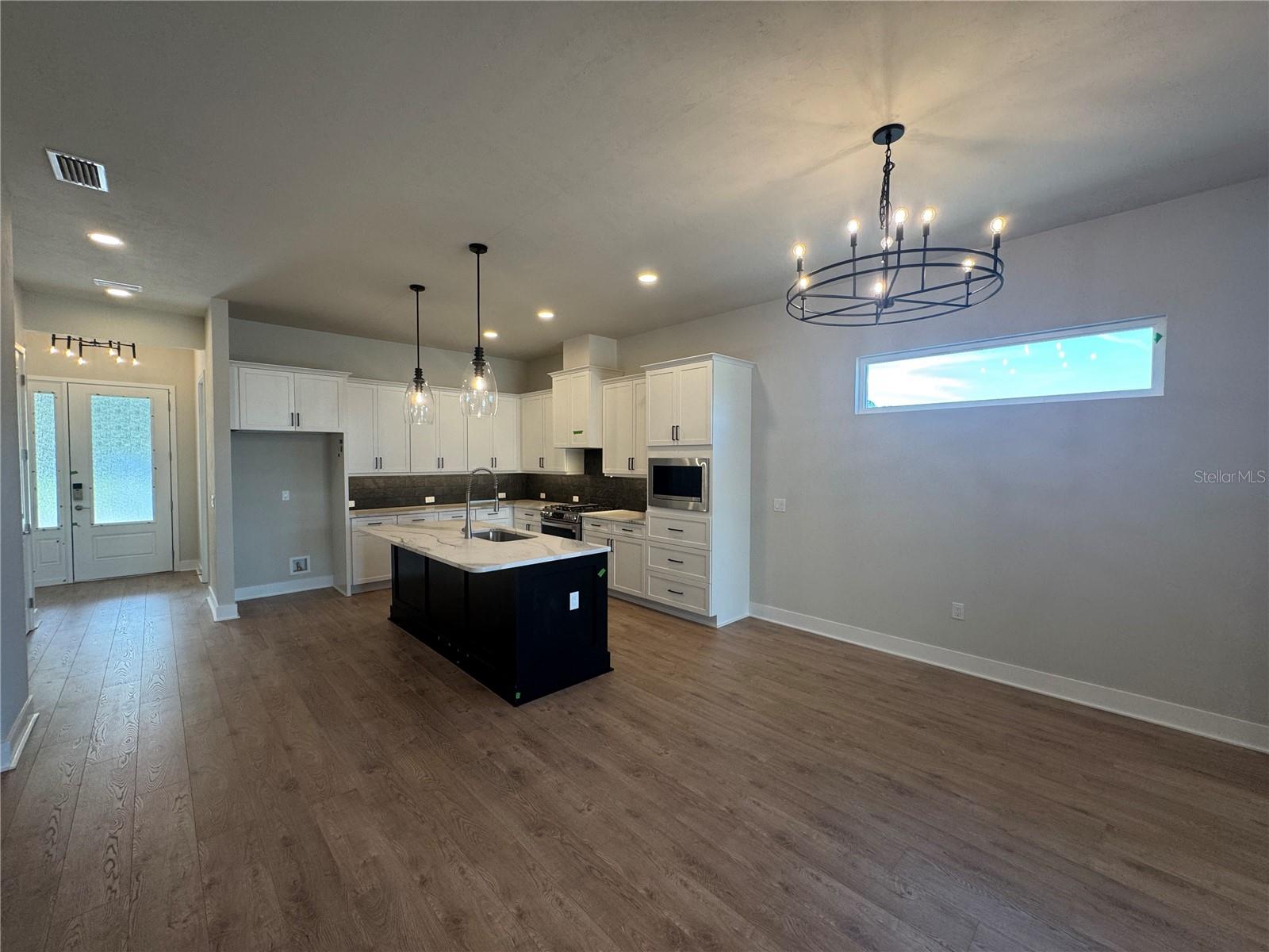 LAUREATE VILLAGE - Residential