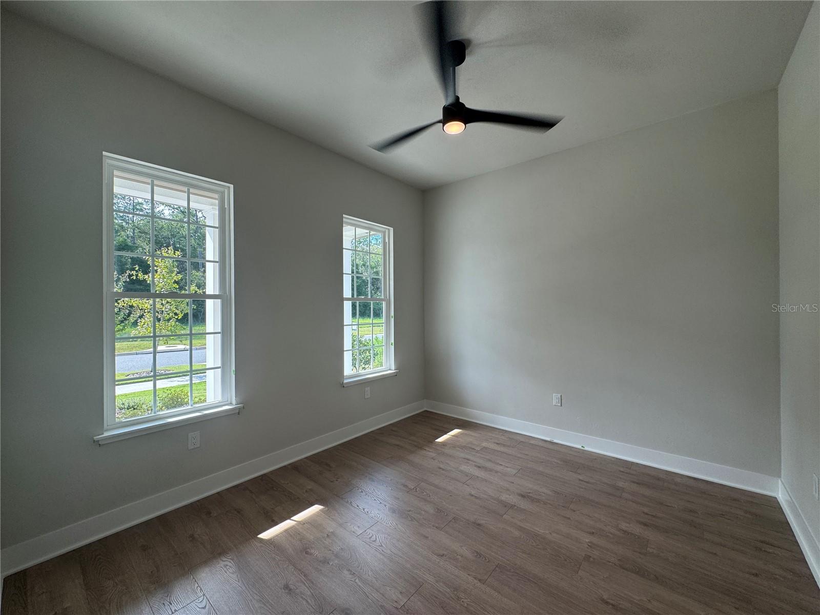 LAUREATE VILLAGE - Residential