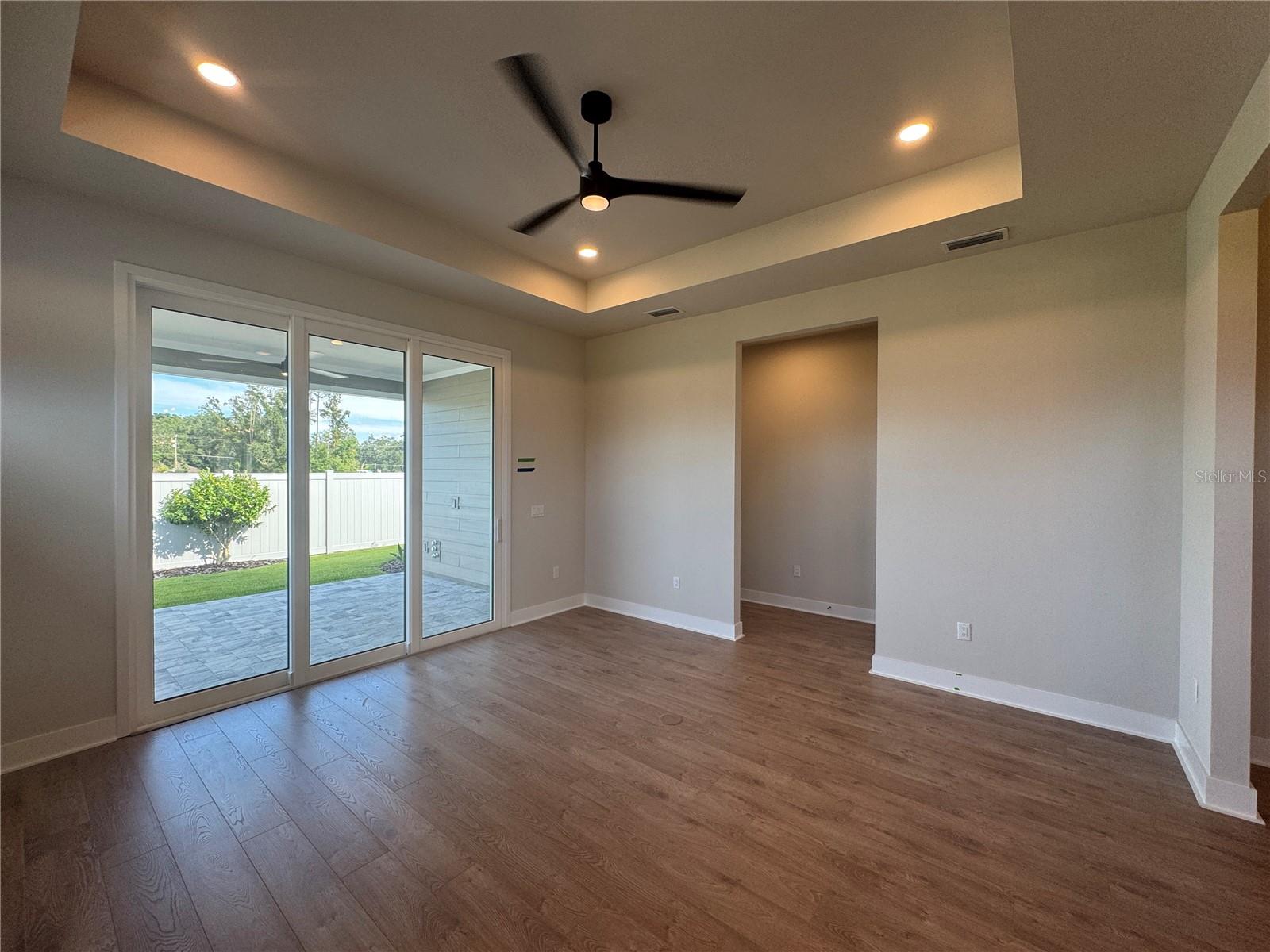 LAUREATE VILLAGE - Residential