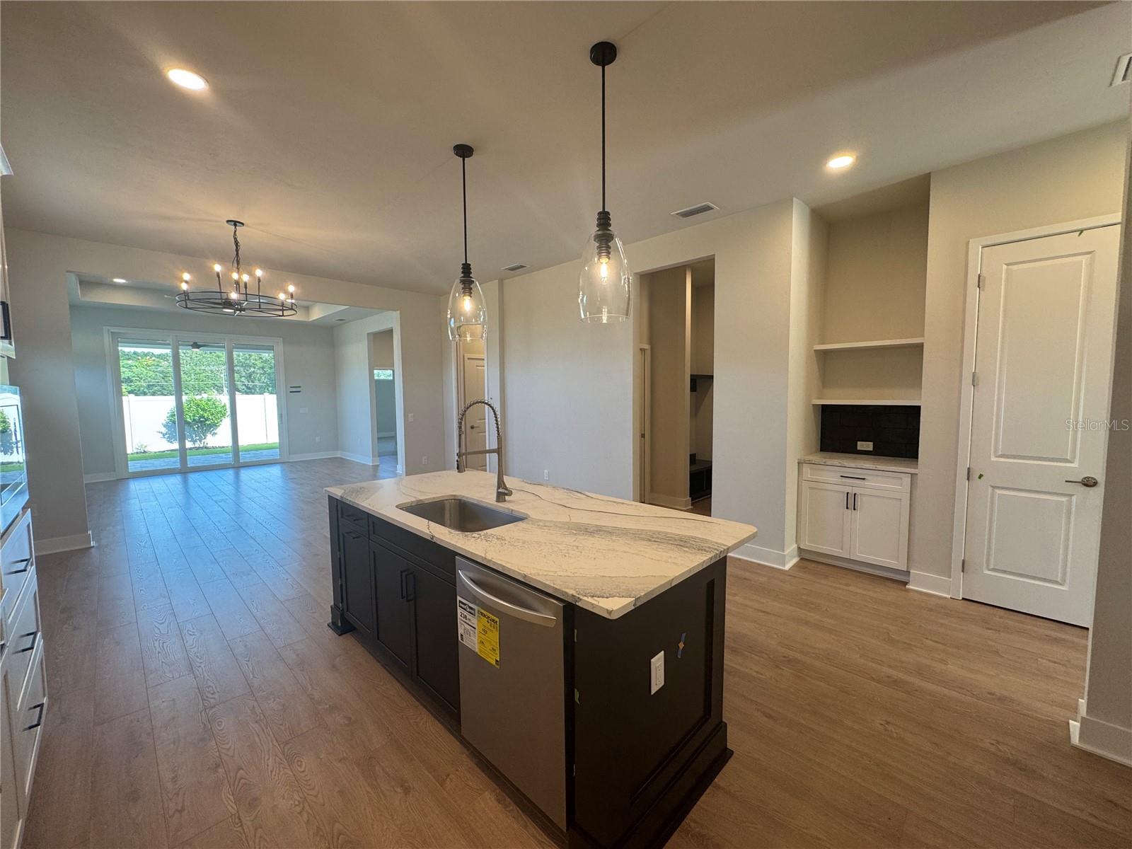 LAUREATE VILLAGE - Residential