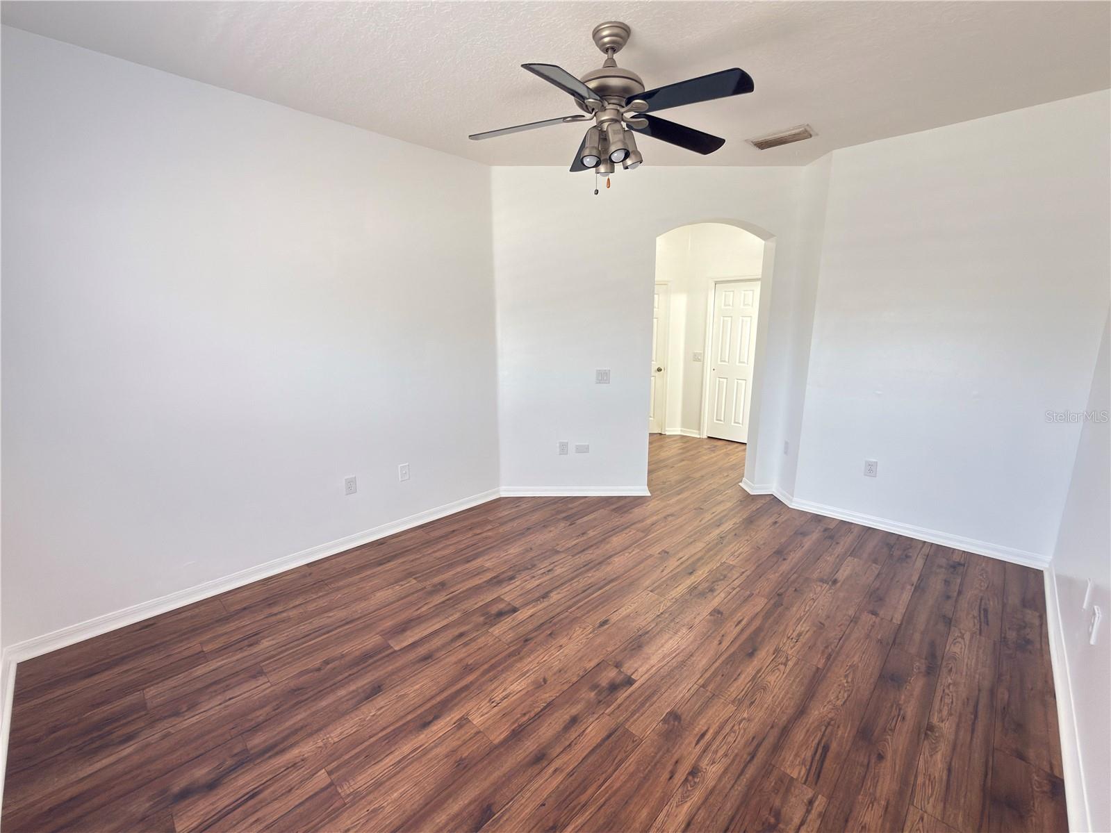 HAMMOCKS - Residential Lease