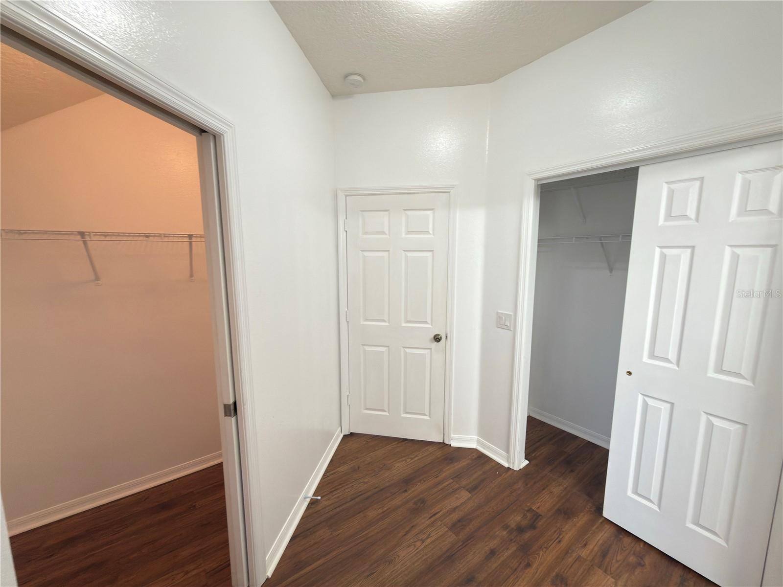 HAMMOCKS - Residential Lease