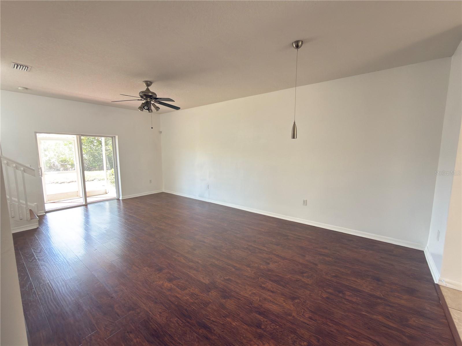 HAMMOCKS - Residential Lease