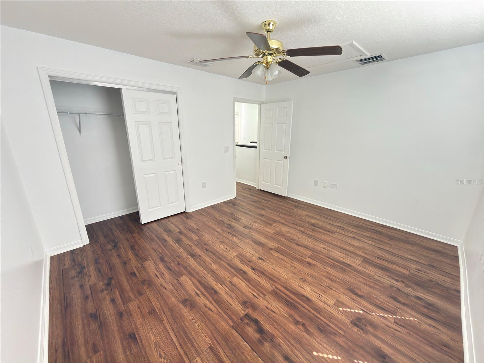 HAMMOCKS - Residential Lease