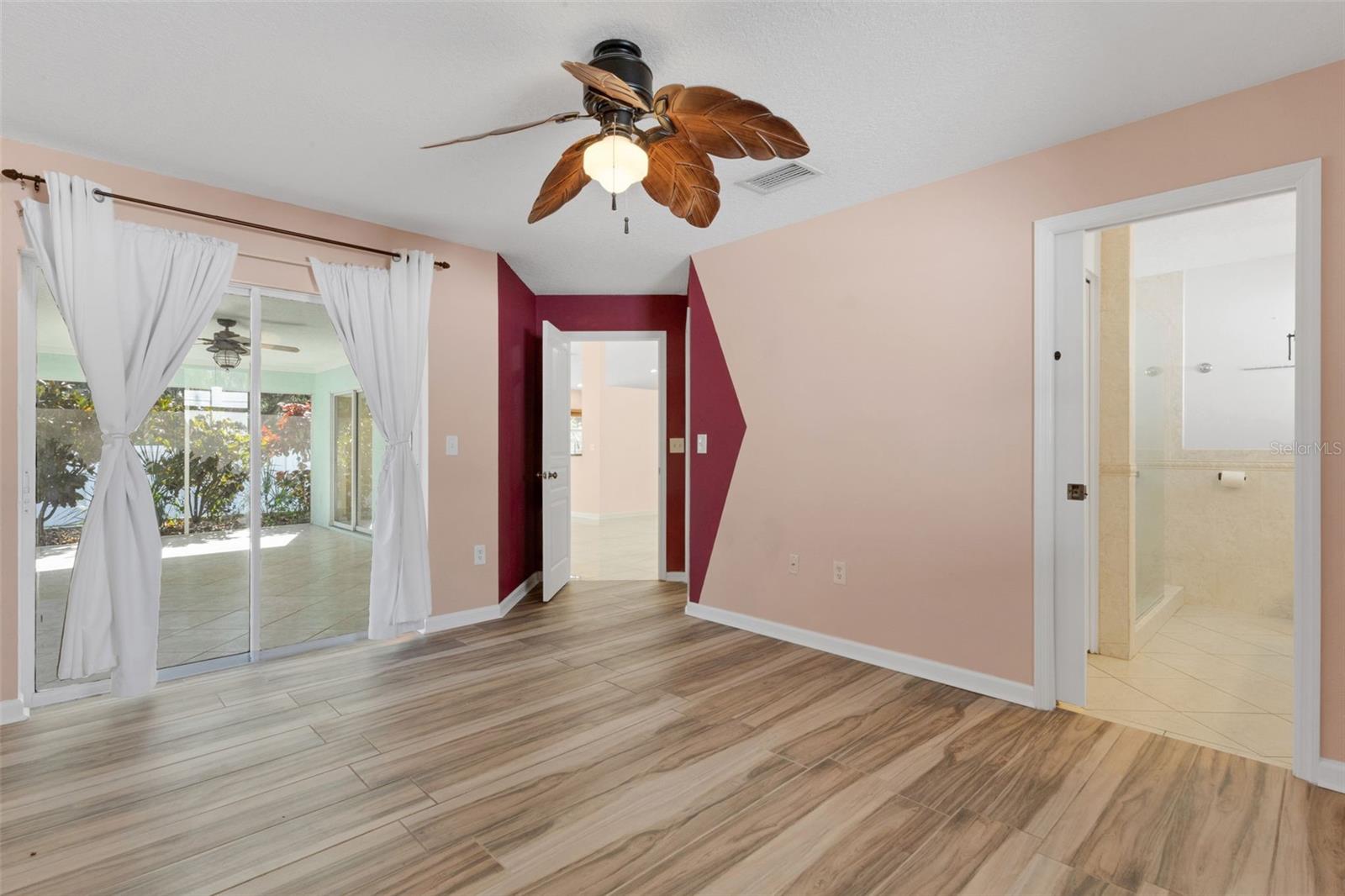 FLORA-VILLA - Residential