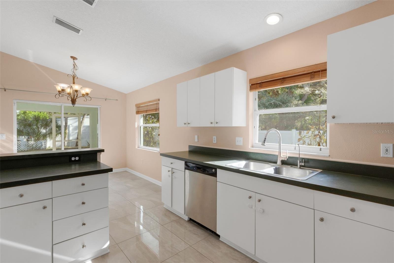 FLORA-VILLA - Residential