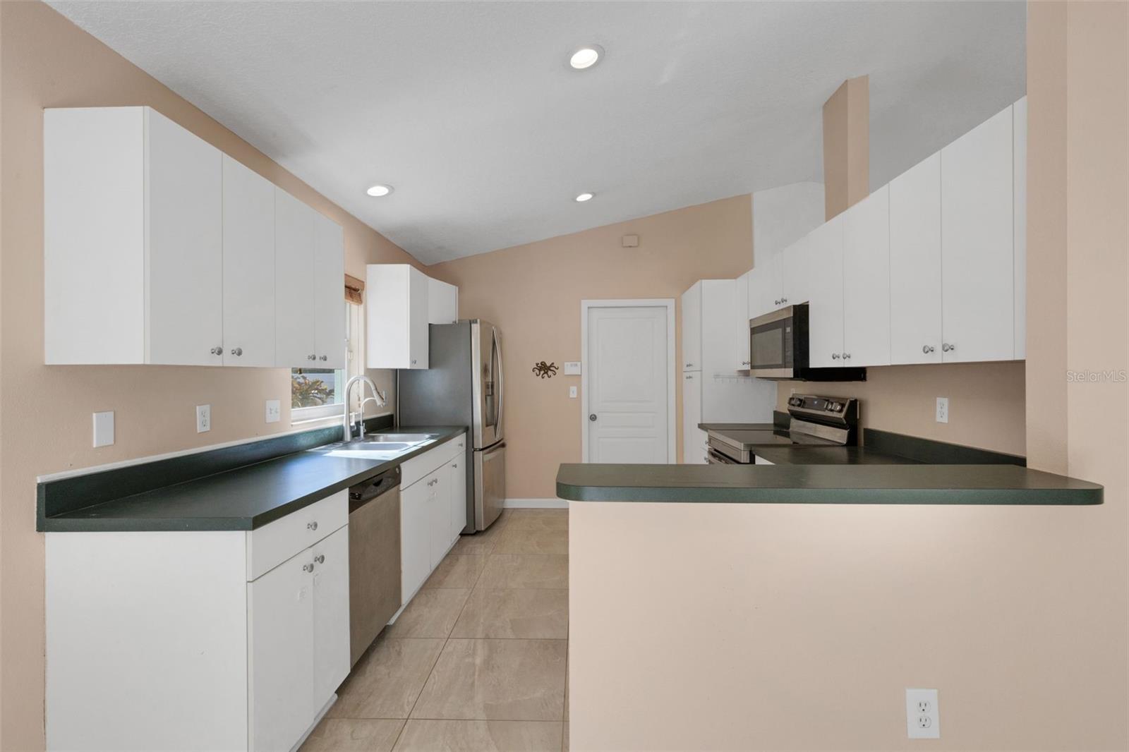 FLORA-VILLA - Residential