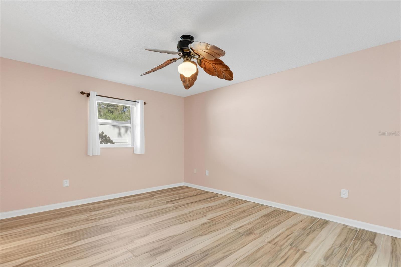 FLORA-VILLA - Residential