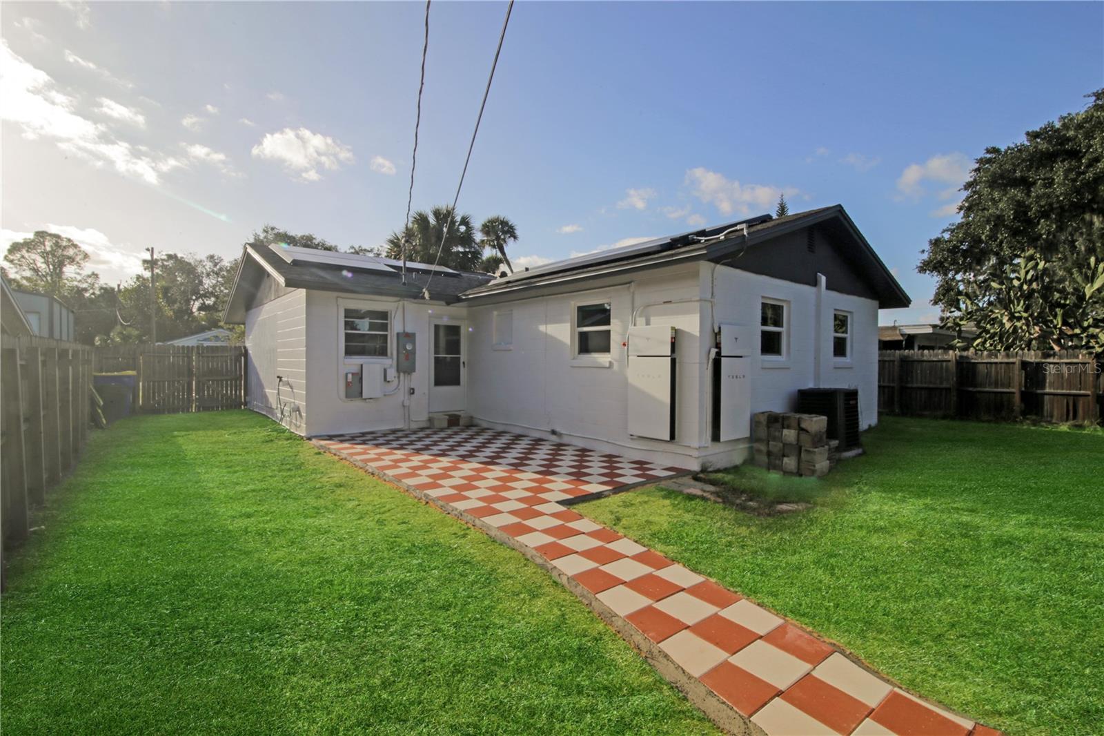 437 PERDITA AVENUE