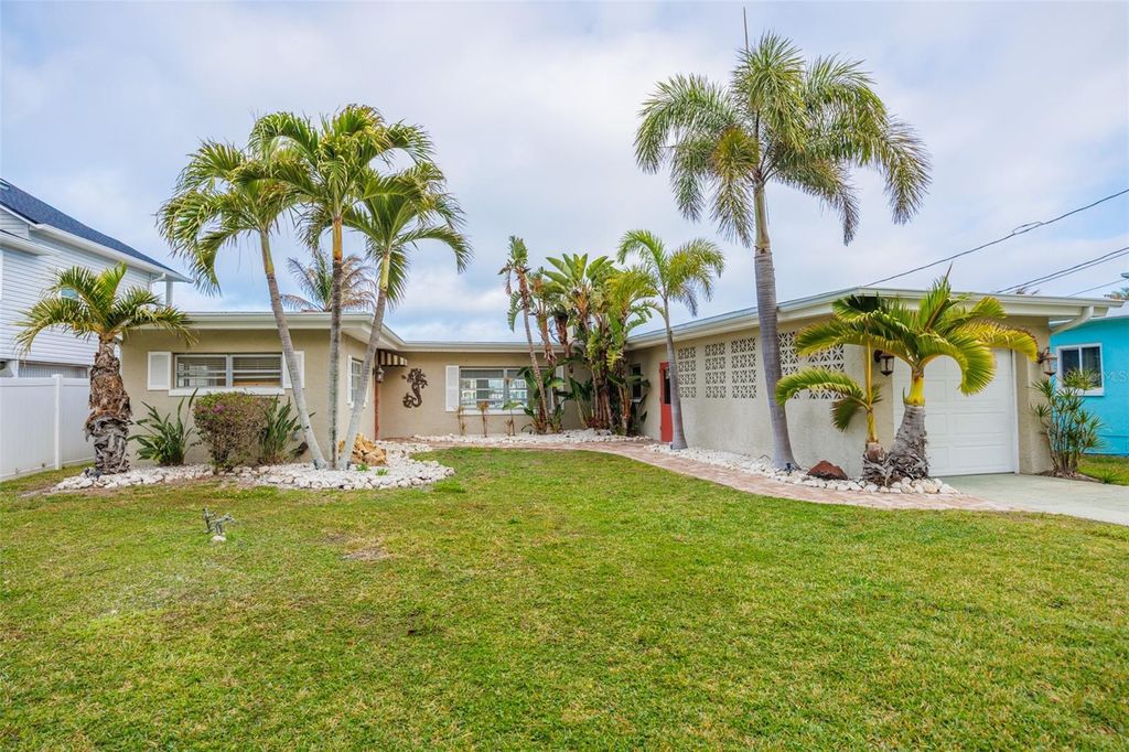 Photo of 419 12th Avenue, Indian Rocks Beach, FL 33785 (MLS # TB8486575)