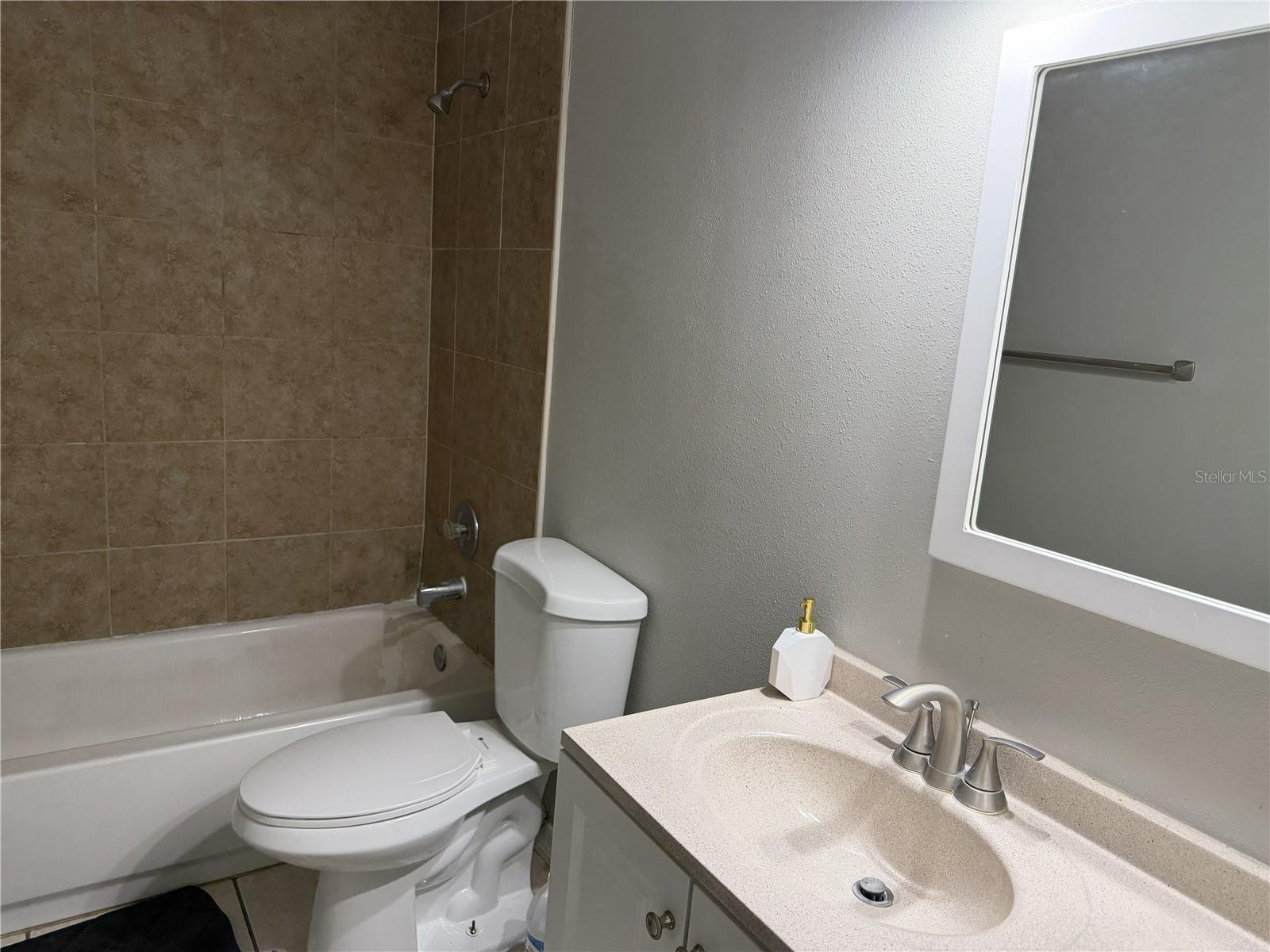 MAGNOLIA POINTE - Residential Lease