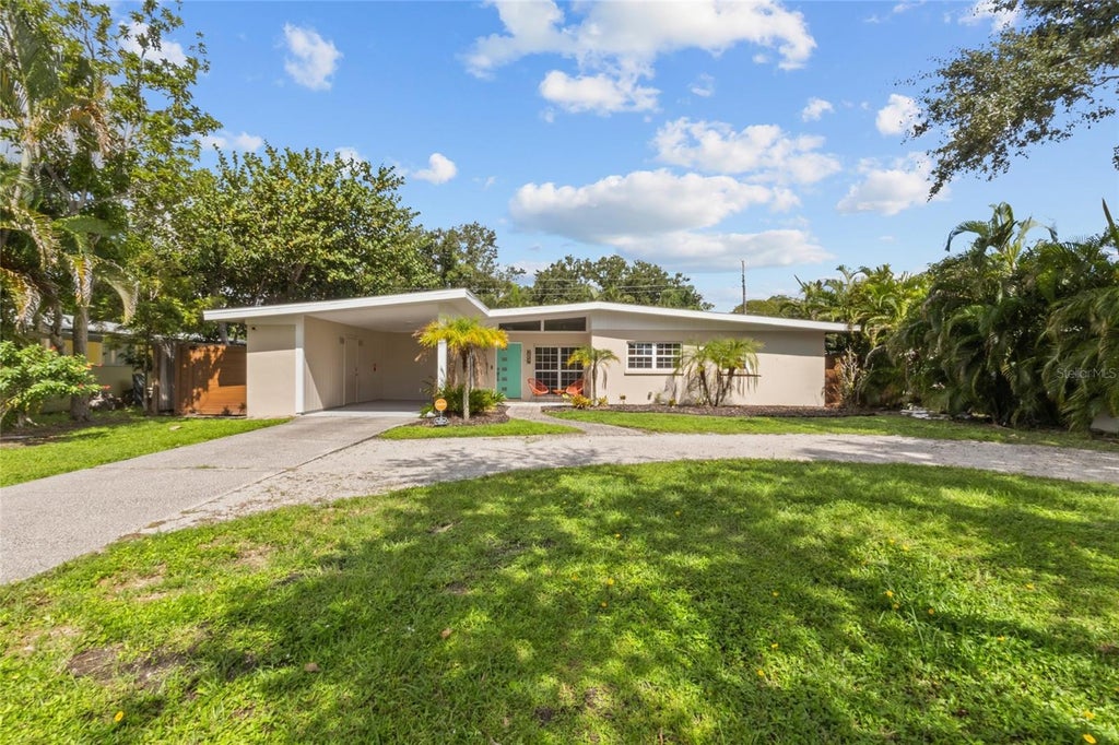 Photo of 2857 Wood Street, Sarasota, FL 34237 (MLS # A4709704)