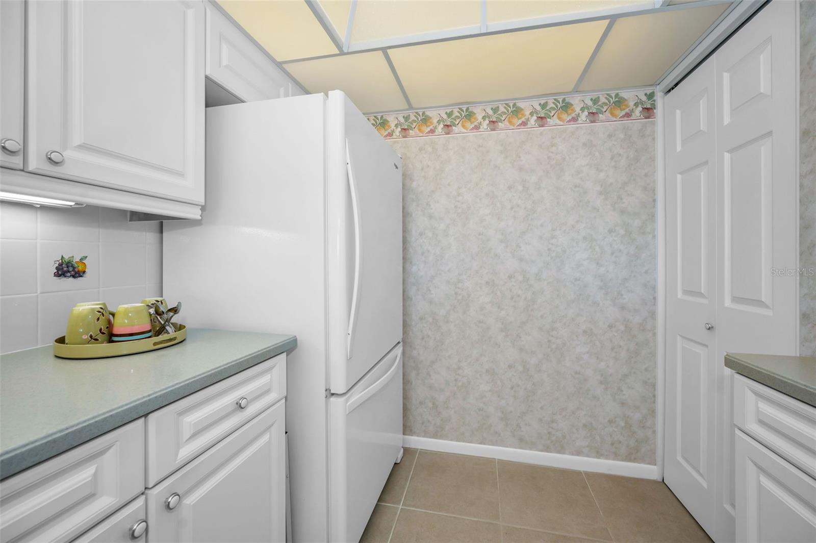 HARBOUR CLUB CONDO 3 - Residential