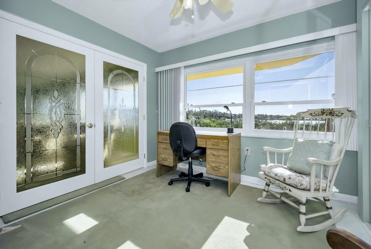 HARBOUR CLUB CONDO 3 - Residential