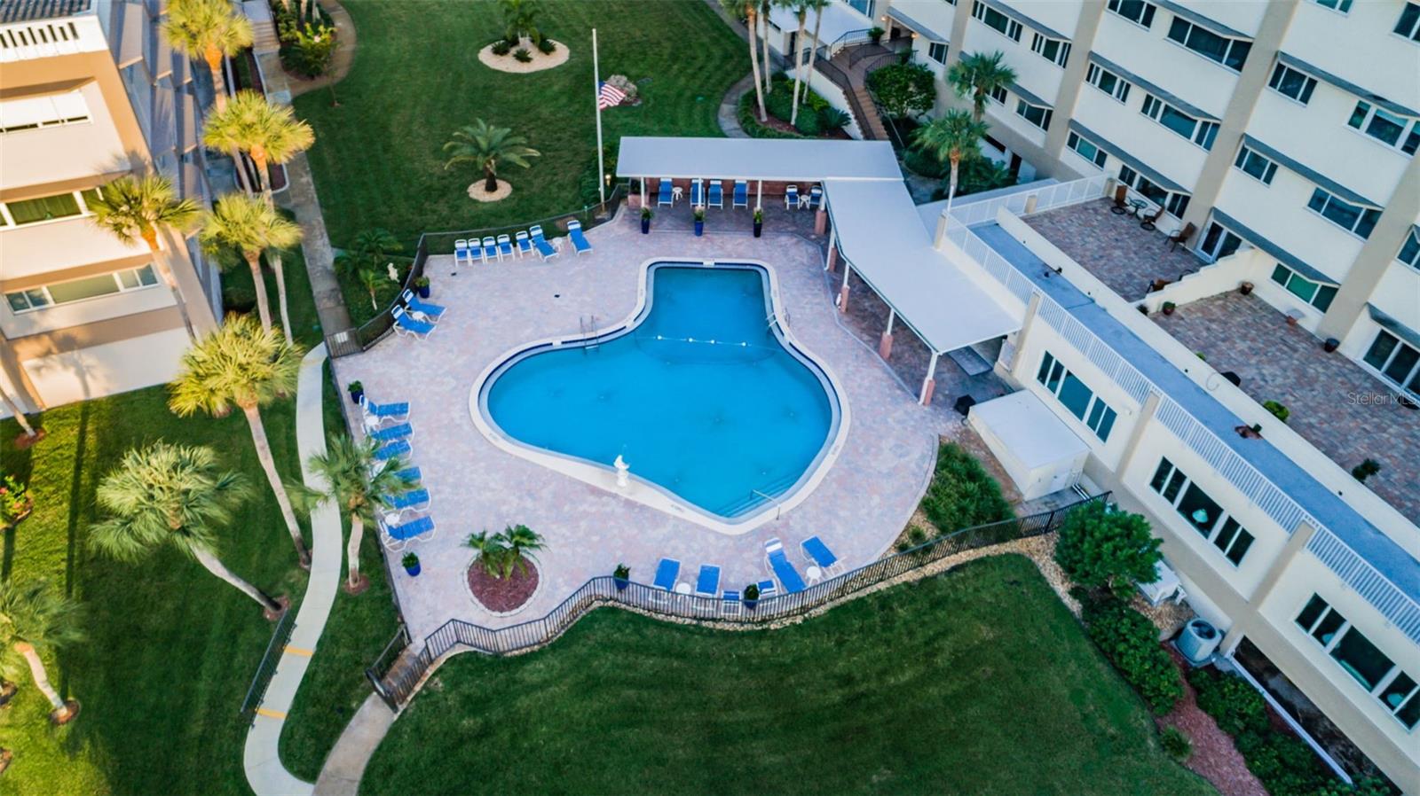 HARBOUR CLUB CONDO 3 - Residential