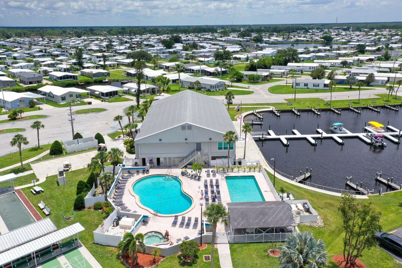 738 RIVERVIEW CIRCLE