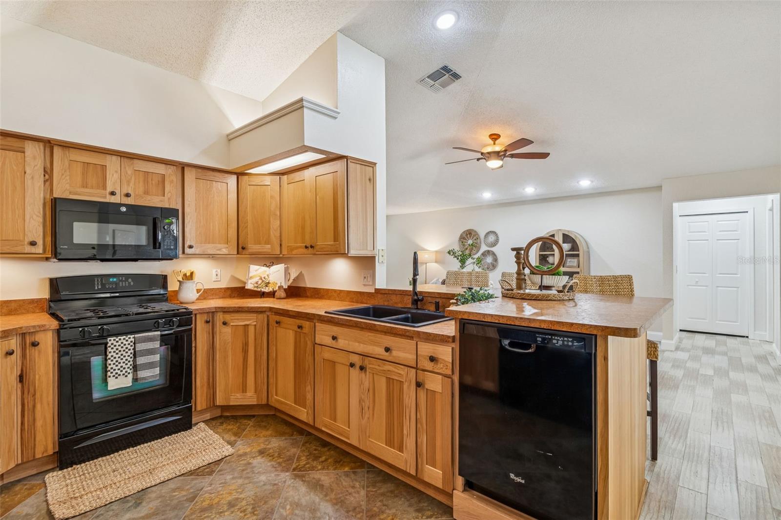 SAGE OAKS - Residential