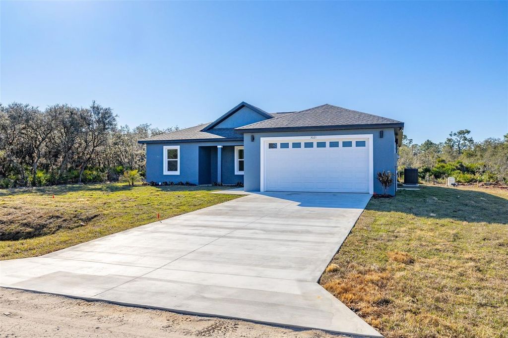 Photo of 3021 W Kenosha Road, Avon Park, FL 33825 (MLS # S5142178)