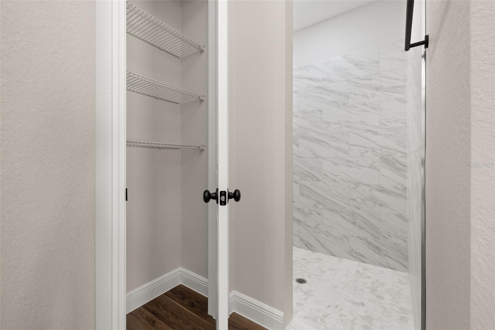 APL RED HILL FARMS ADD - Residential