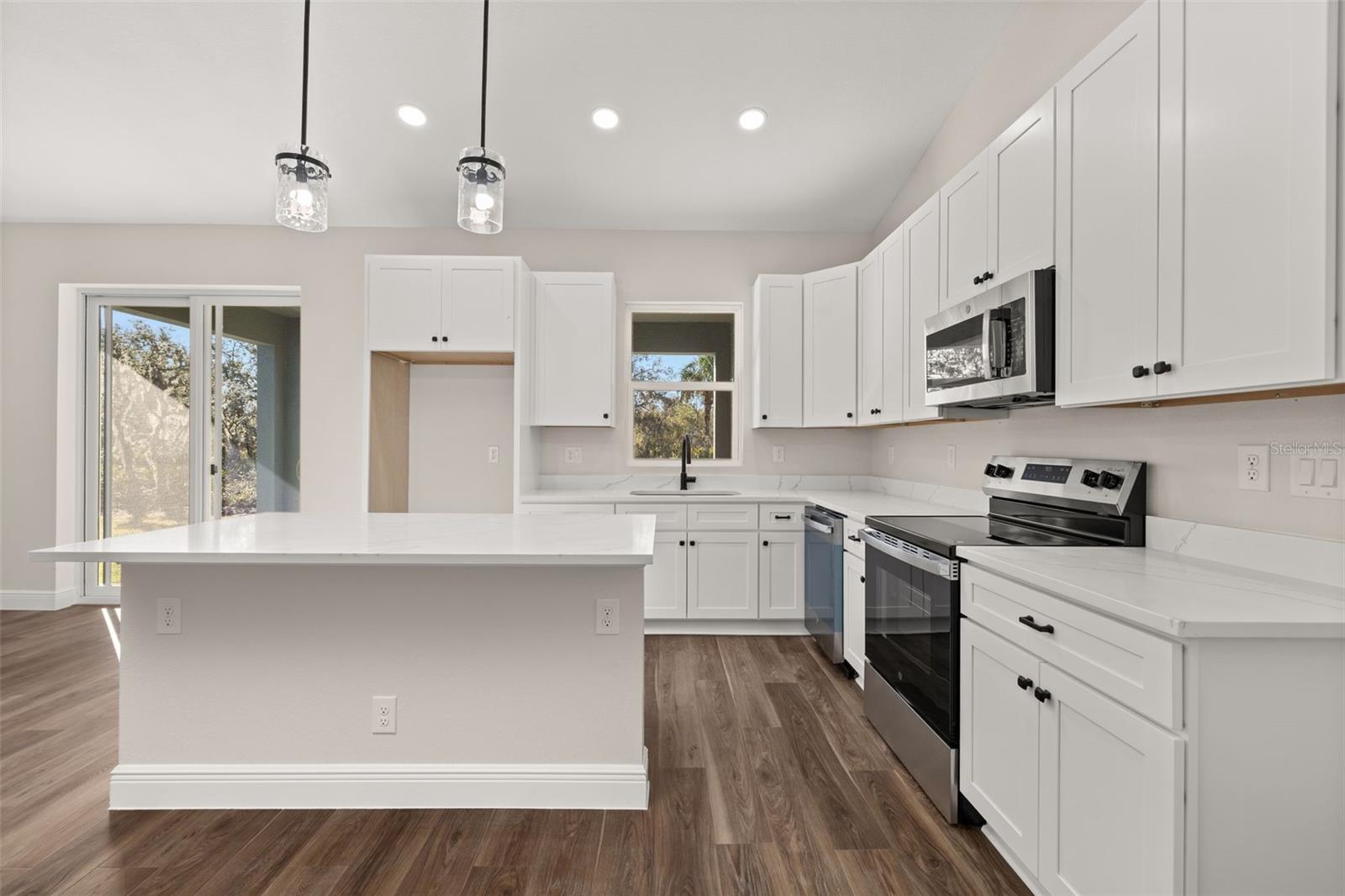 APL RED HILL FARMS ADD - Residential