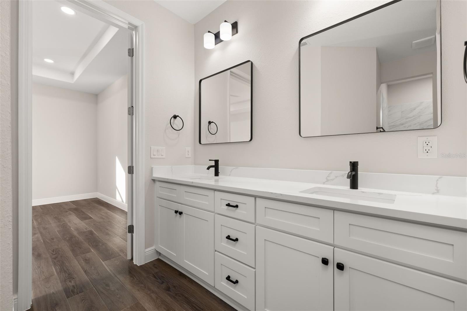 APL RED HILL FARMS ADD - Residential