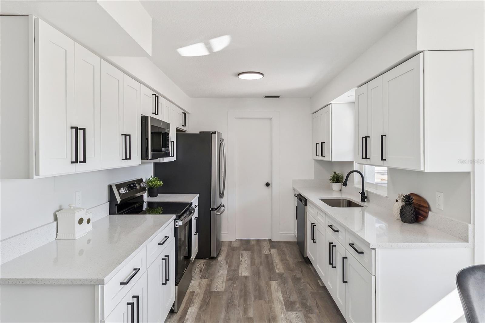 SURFSIDE ESTATES - Residential