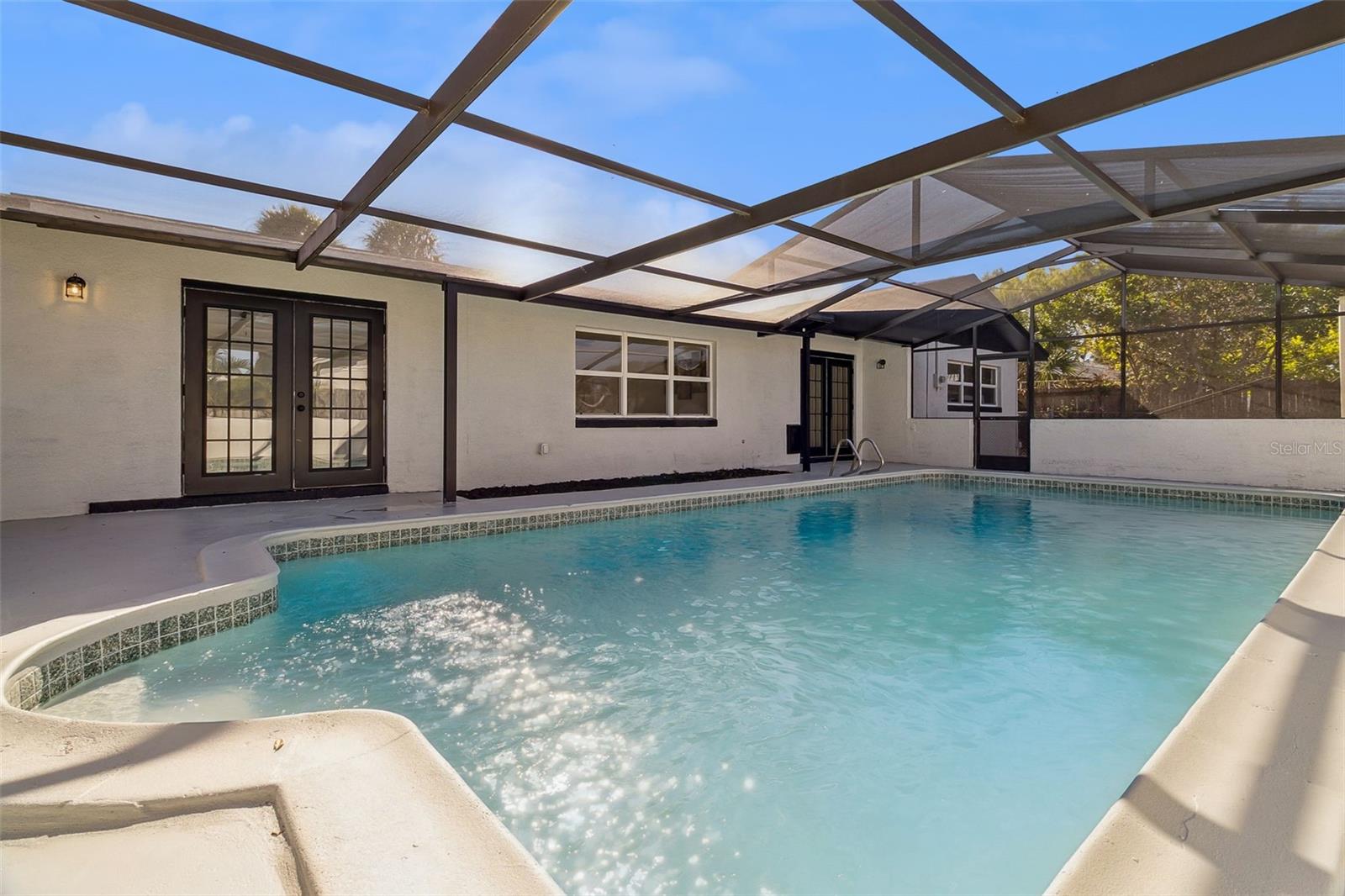 SURFSIDE ESTATES - Residential