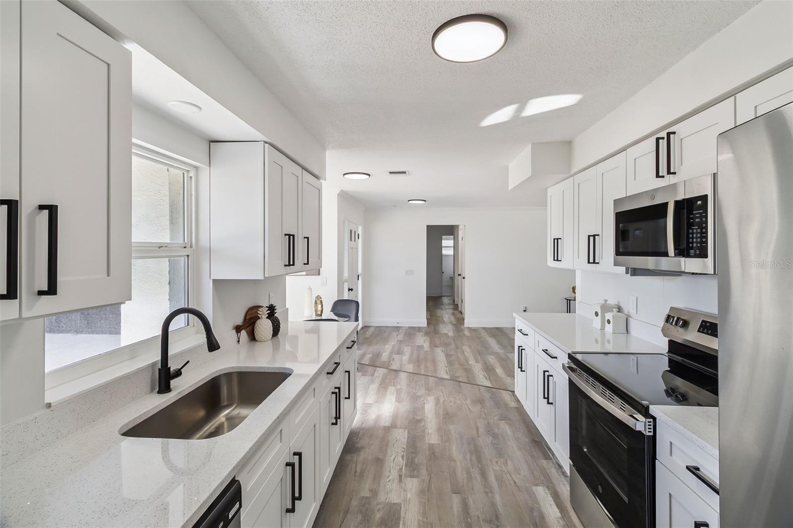 SURFSIDE ESTATES - Residential