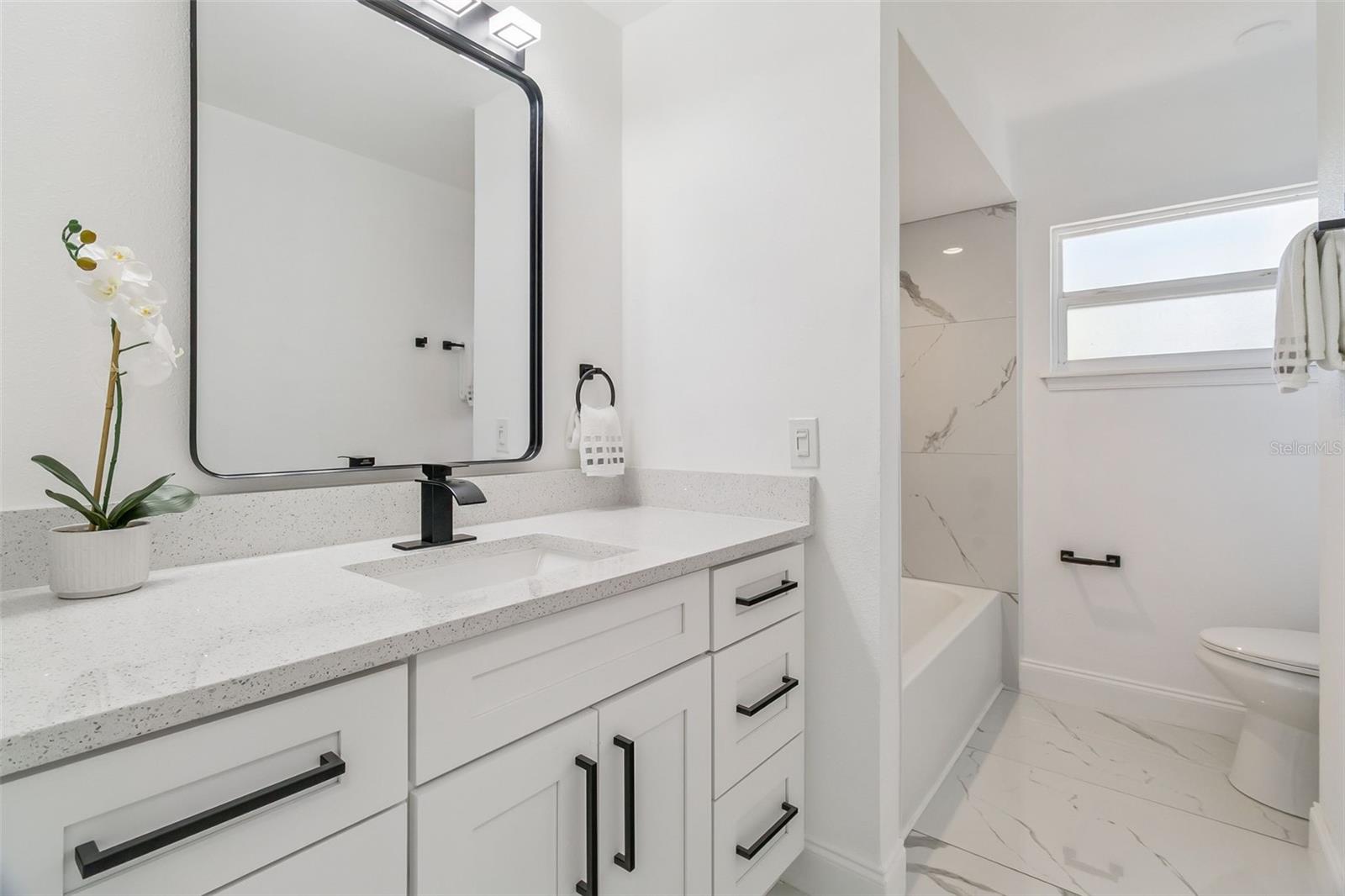 SURFSIDE ESTATES - Residential