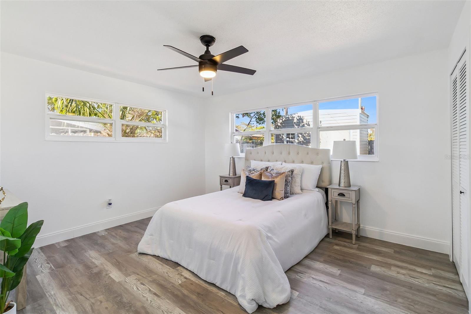 SURFSIDE ESTATES - Residential