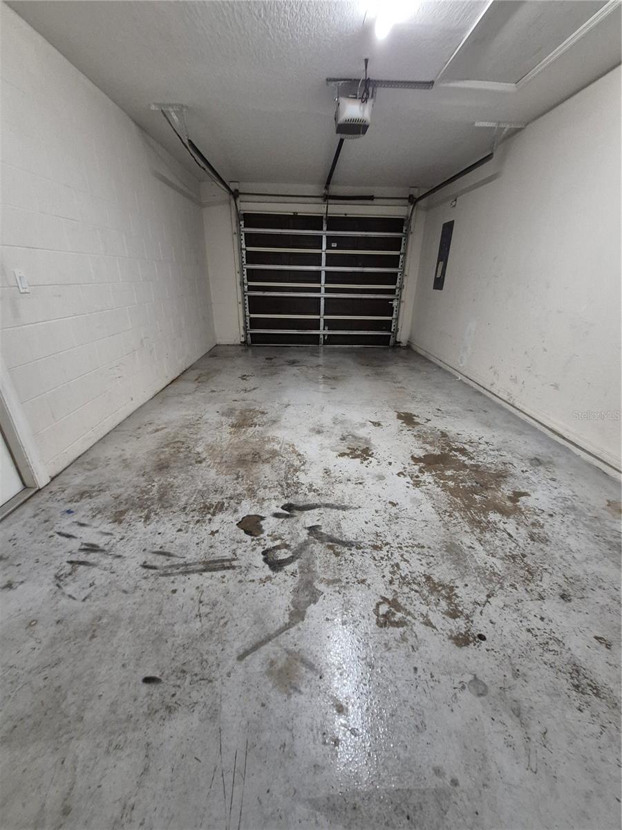 OCALA PARK ESTATES - Residential