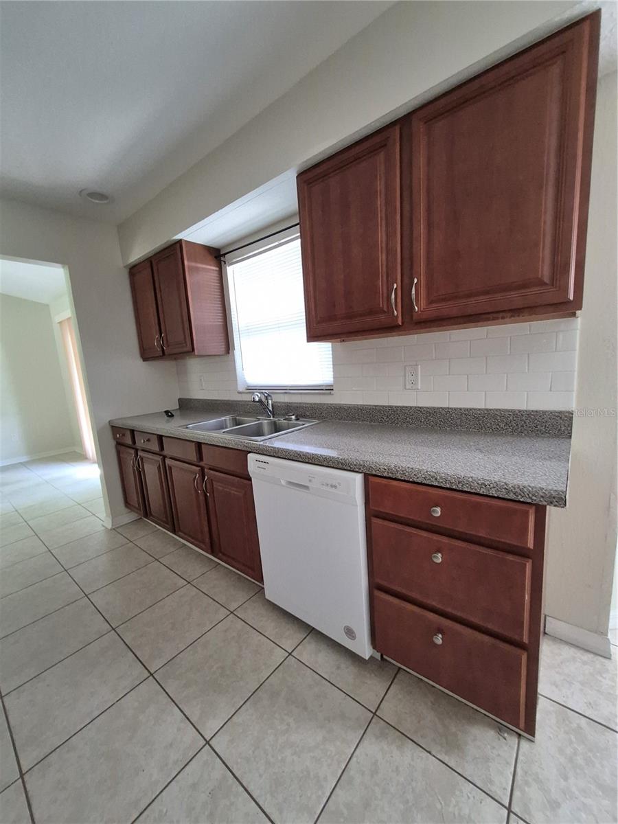 OCALA PARK ESTATES - Residential