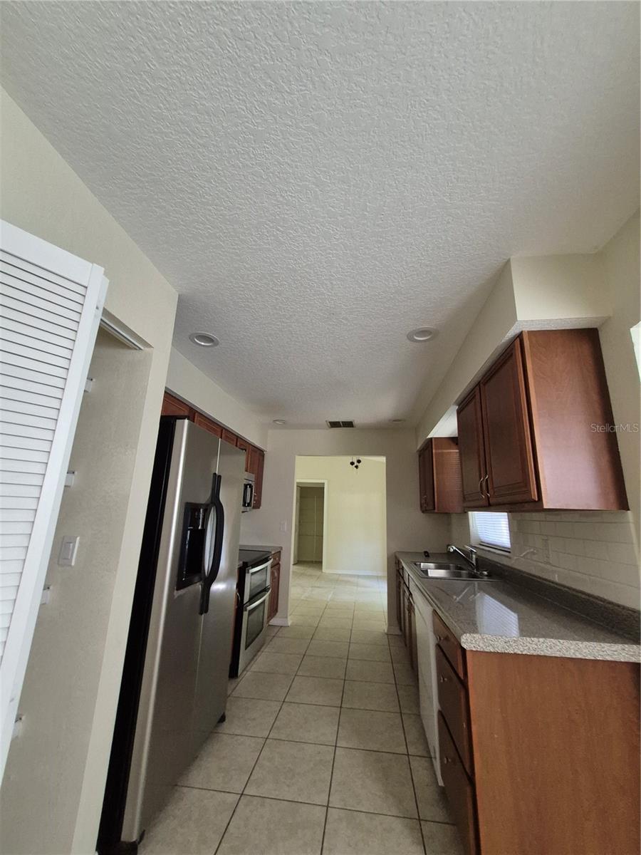 OCALA PARK ESTATES - Residential