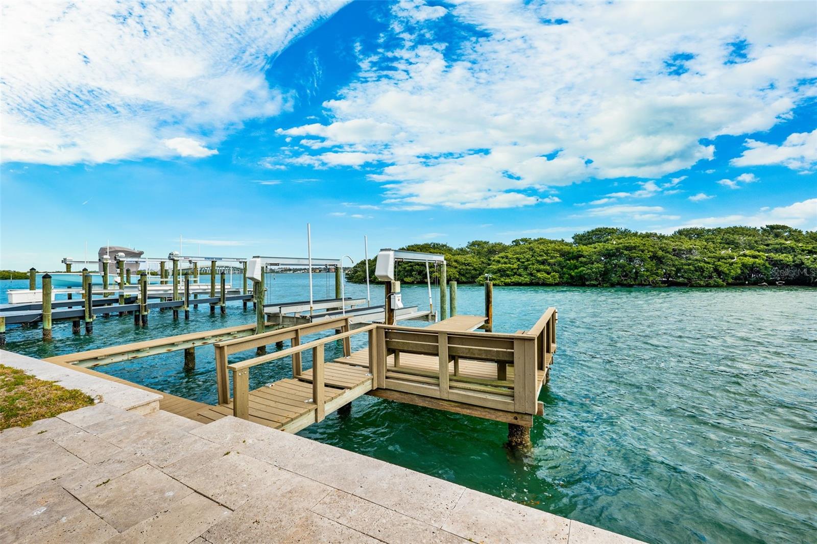 BELLEAIR BEACH - Residential