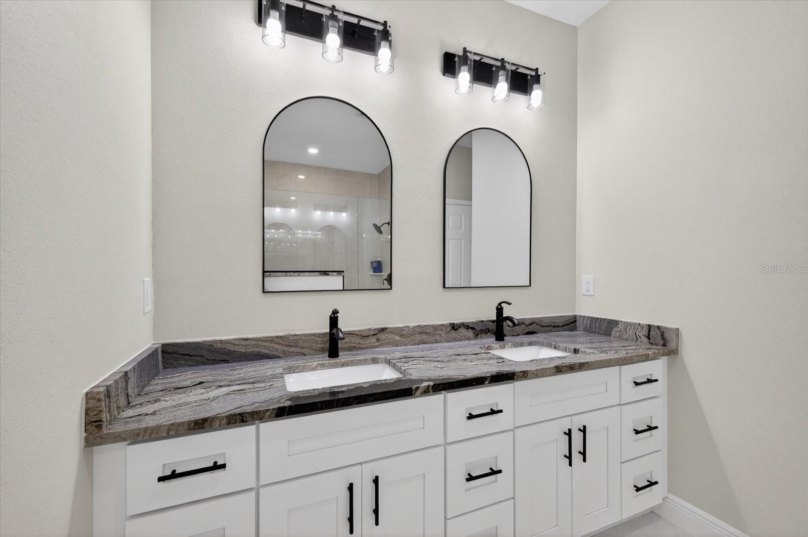 NORTHFIELD MANOR SEC A-2 - Residential