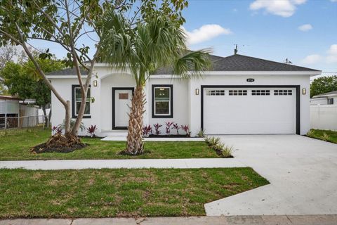 Photo of 6152 105th Terrace N, Pinellas Park, FL 33782 (MLS # TB8483572)