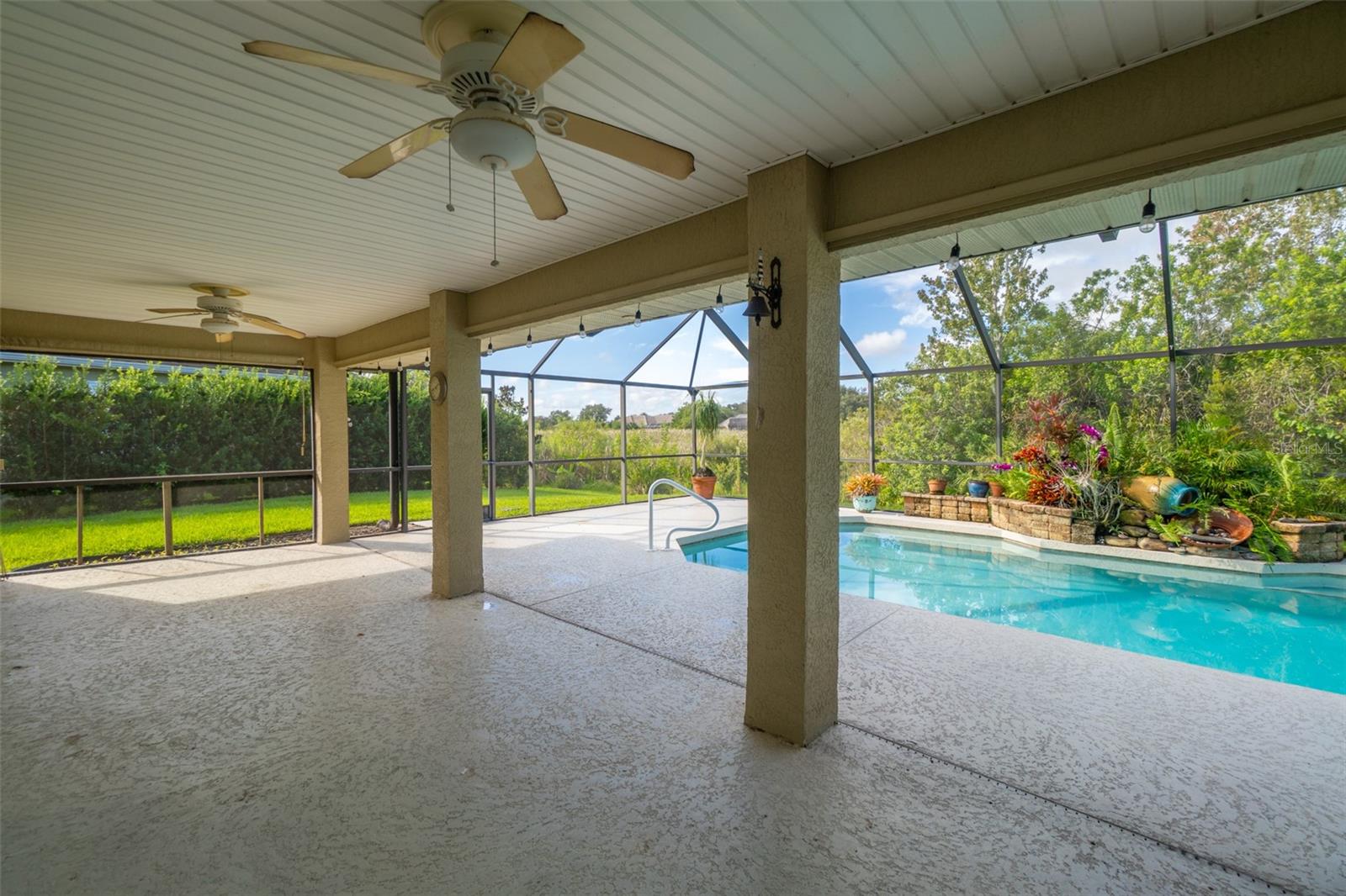 WATERFORD PLACE UNIT 02 - Residential