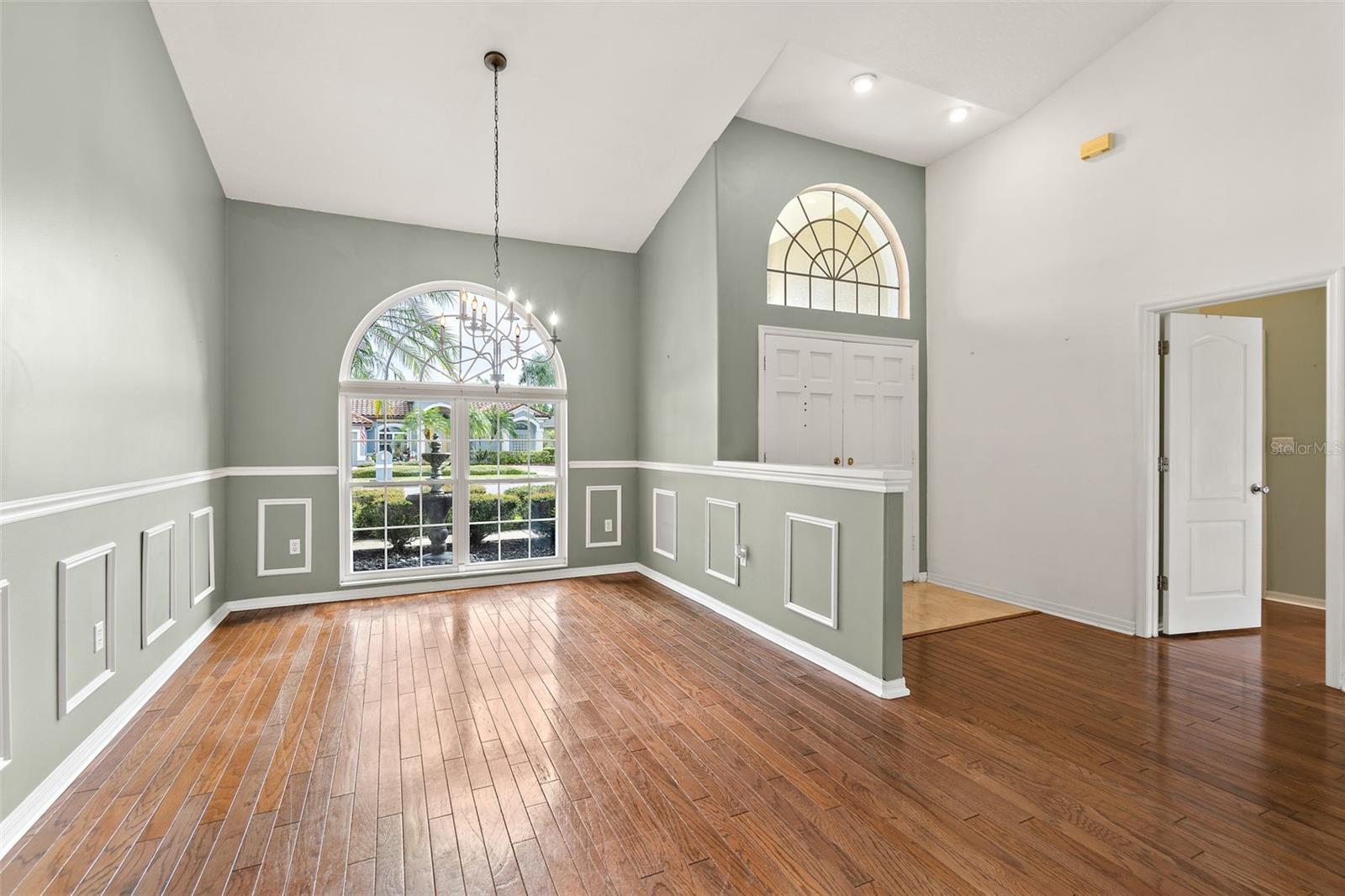 WATERFORD PLACE UNIT 02 - Residential