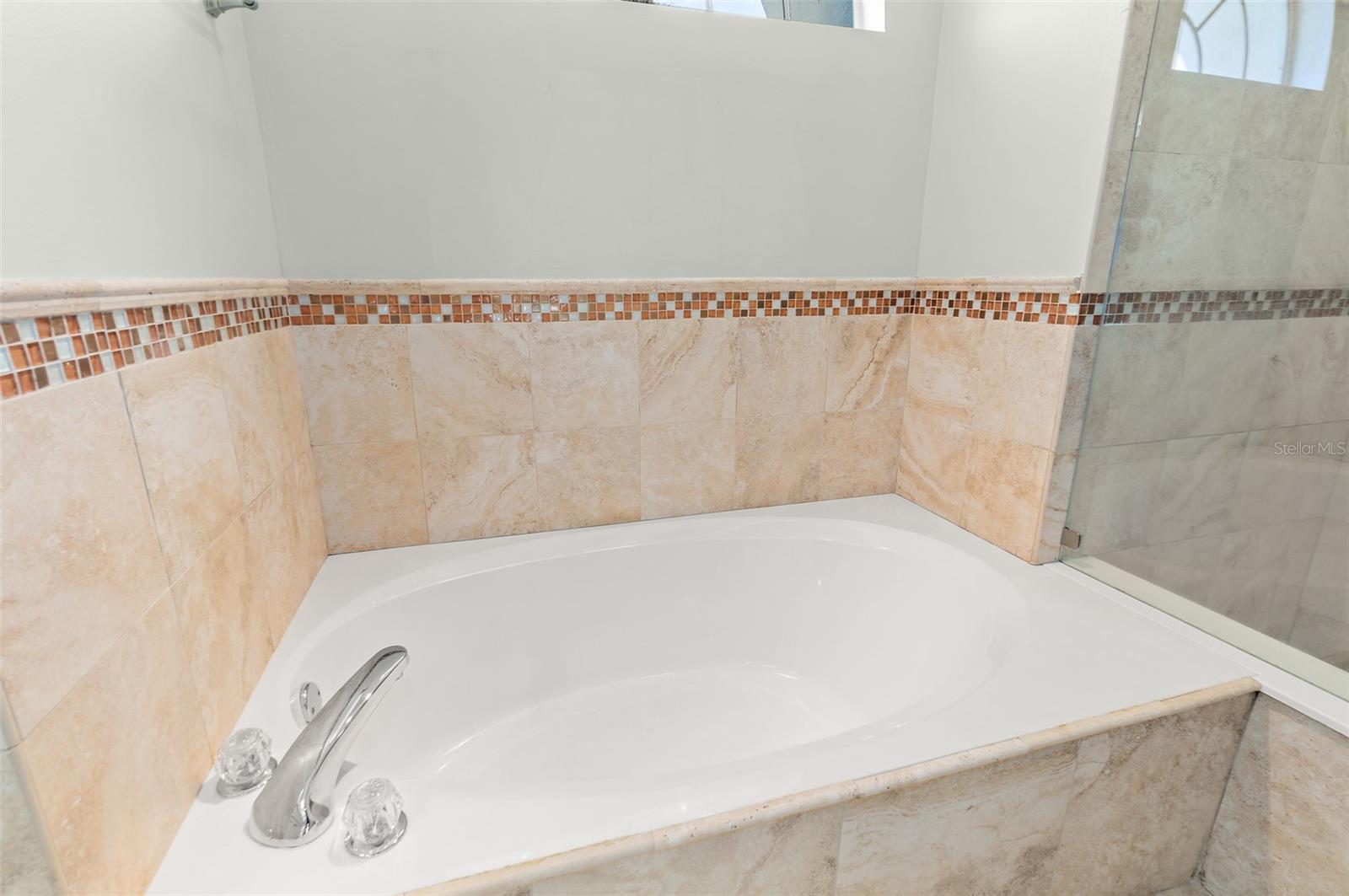 WATERFORD PLACE UNIT 02 - Residential