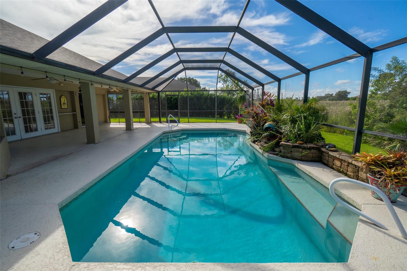 WATERFORD PLACE UNIT 02 - Residential