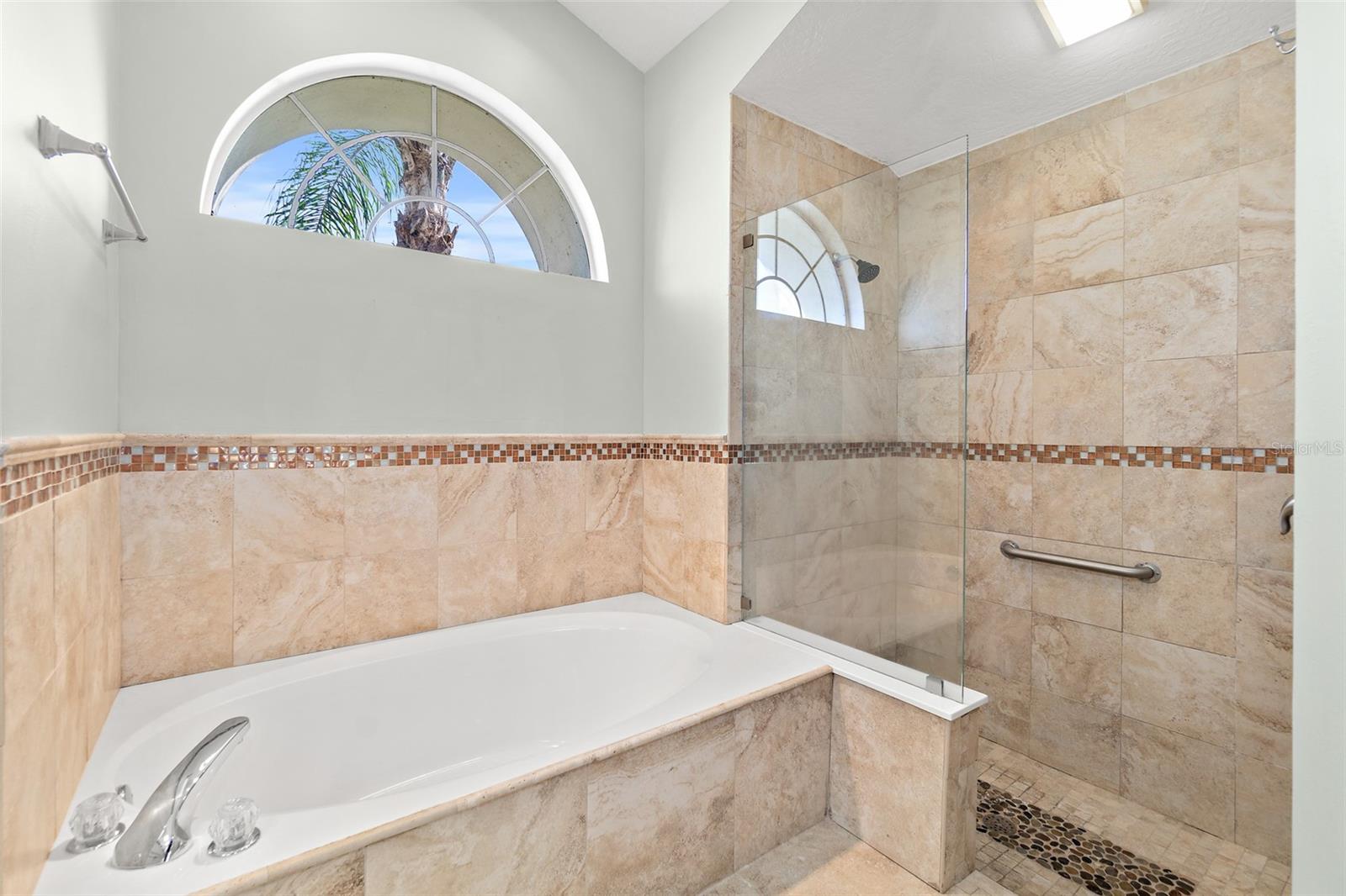 WATERFORD PLACE UNIT 02 - Residential