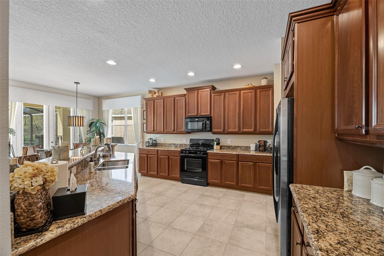 NEWBURY PARK - Residential Lease