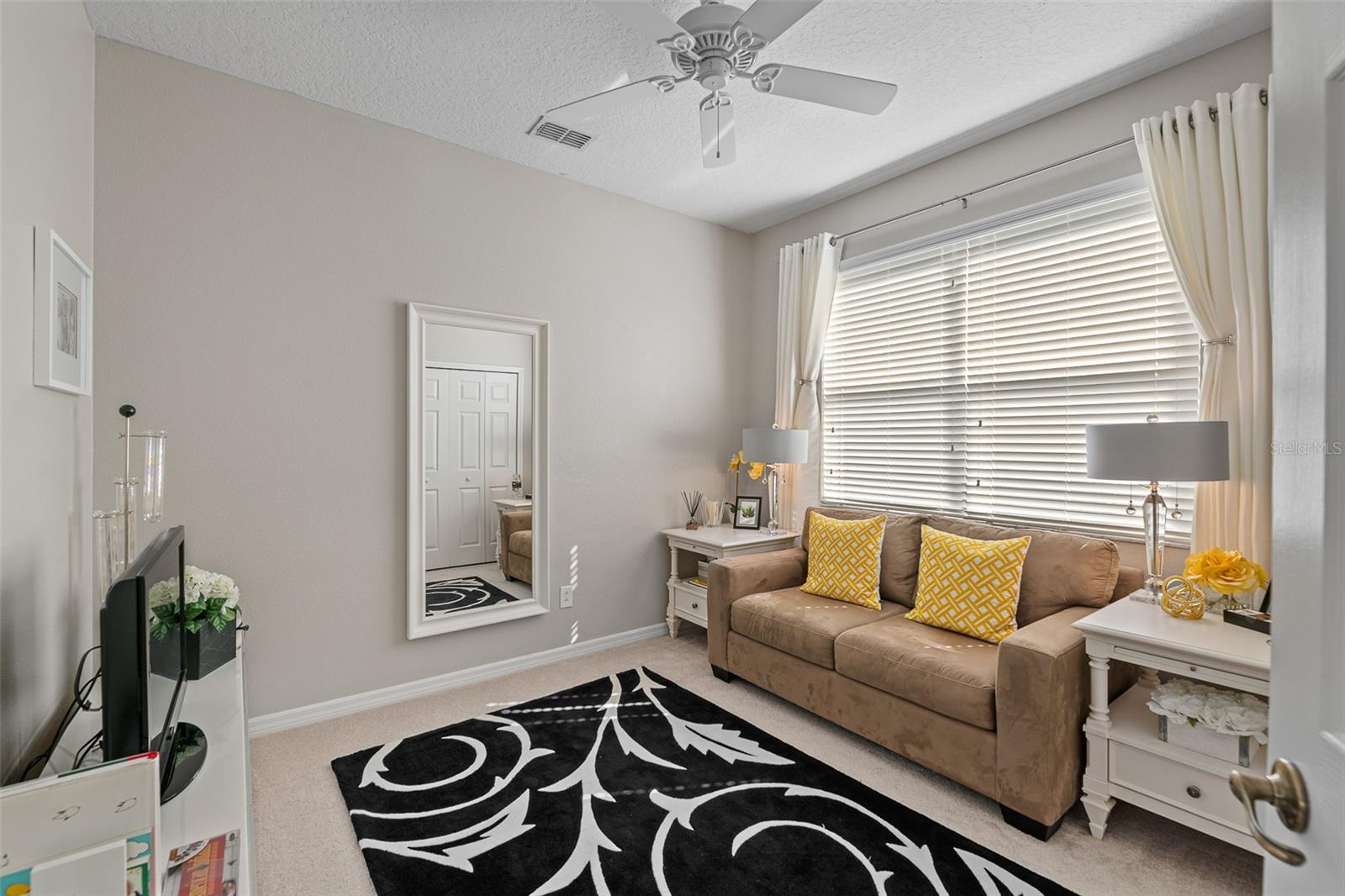 NEWBURY PARK - Residential Lease