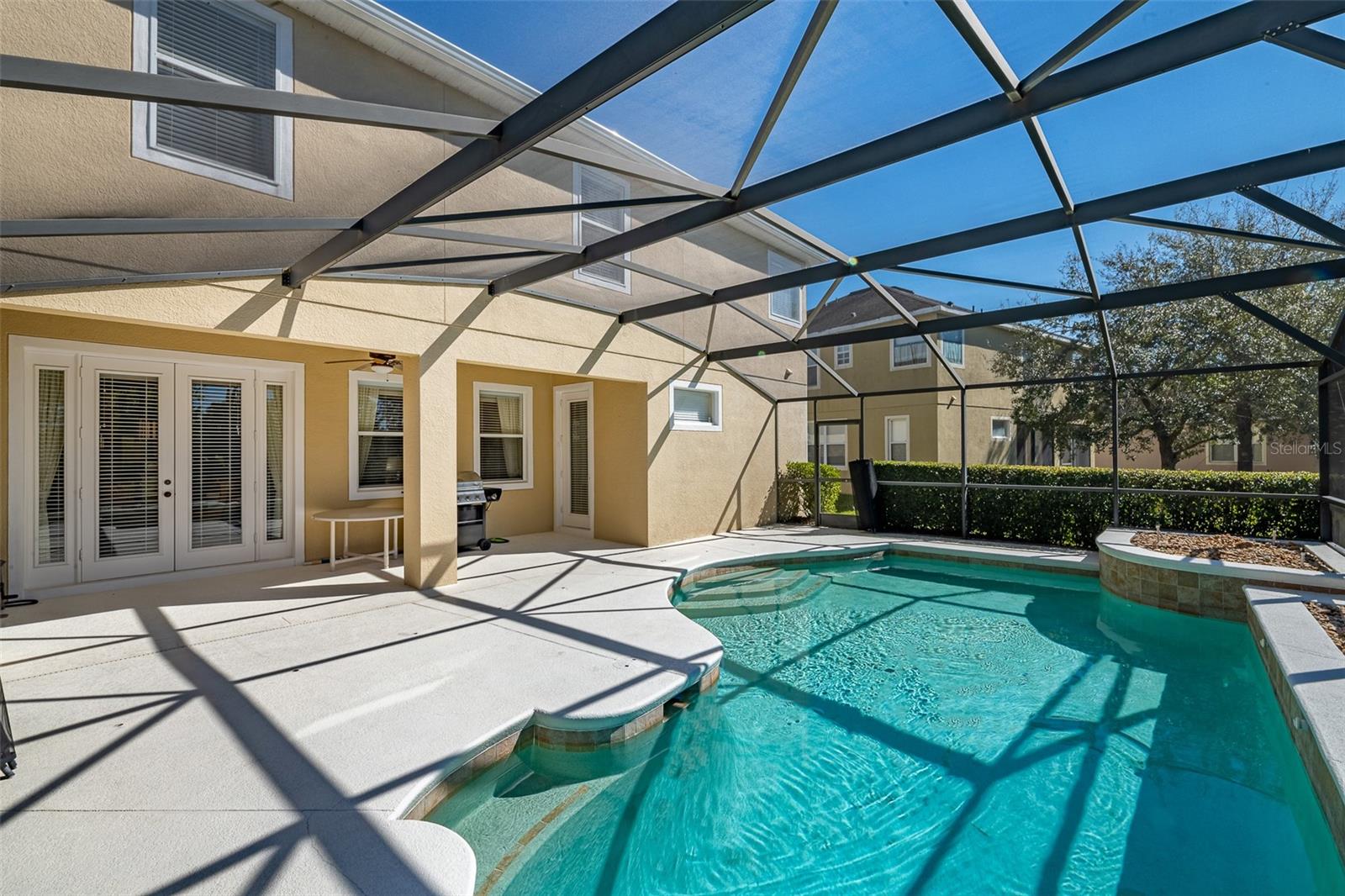 NEWBURY PARK - Residential Lease