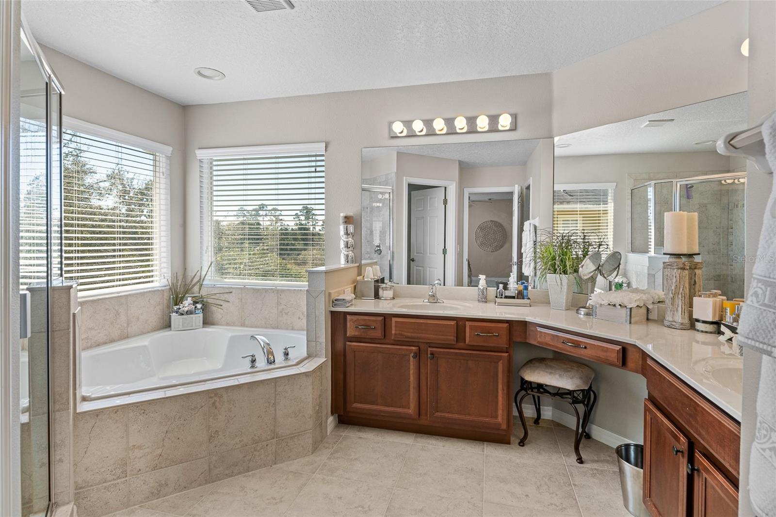 NEWBURY PARK - Residential Lease