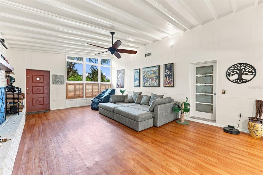 Photo of 809 E River Drive, Temple Terrace, FL 33617 (MLS # TB8539835)