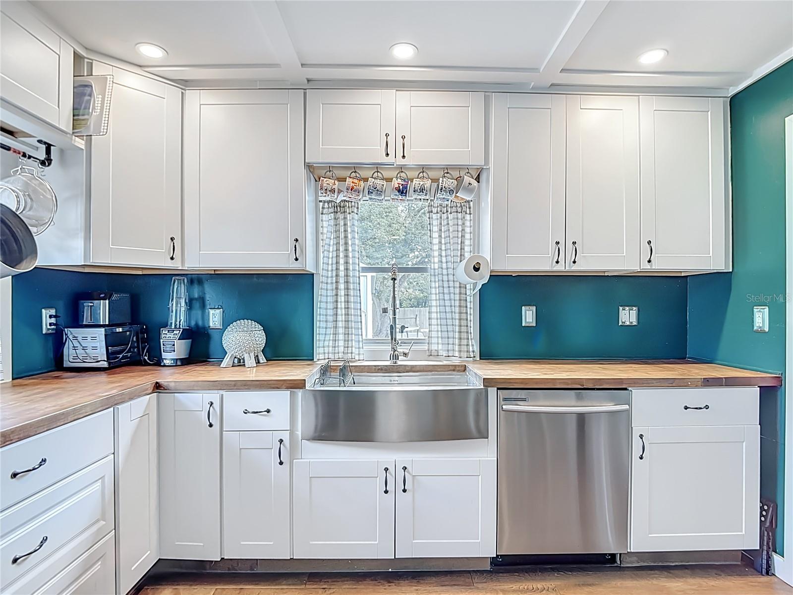 1302 N FRANKLIN STREET