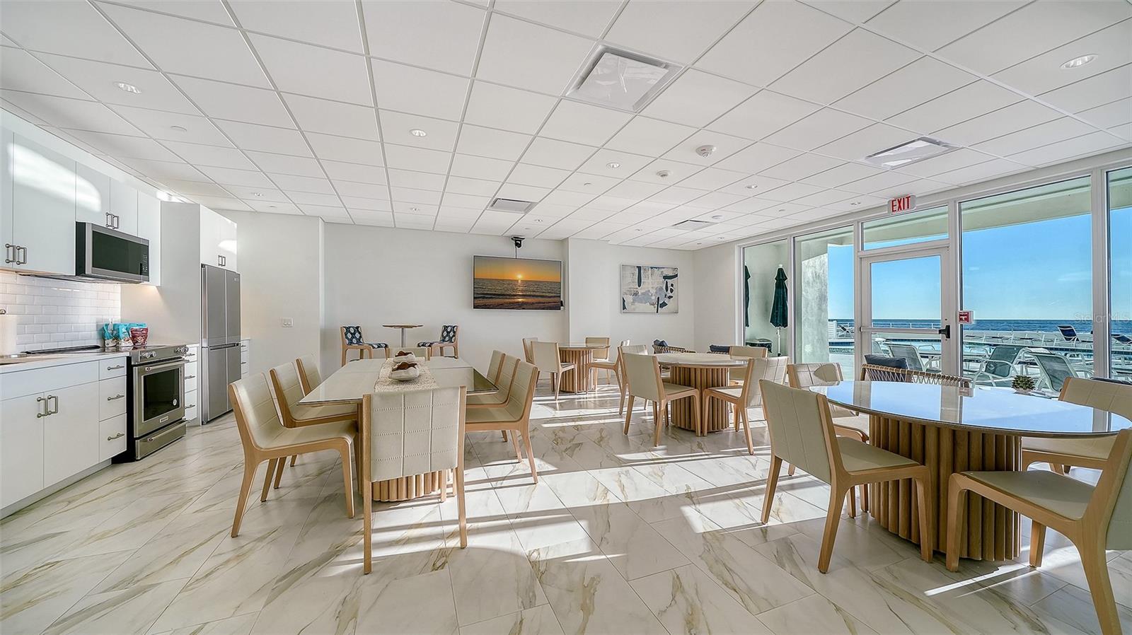 KEY TOWER SOUTH - Residential